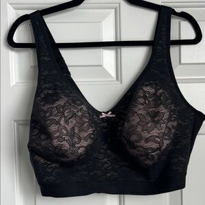 Cacique 40H Black and Cream Lace Bra without underwire